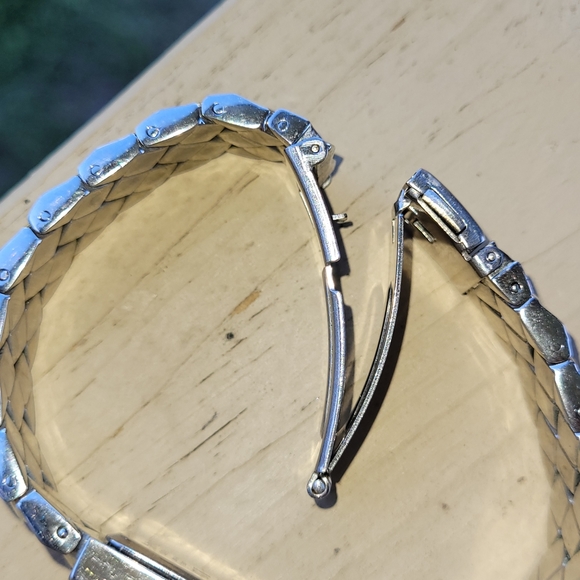 Vintage Channel Quartz Woman's Designer Watch - Picture 12 of 12